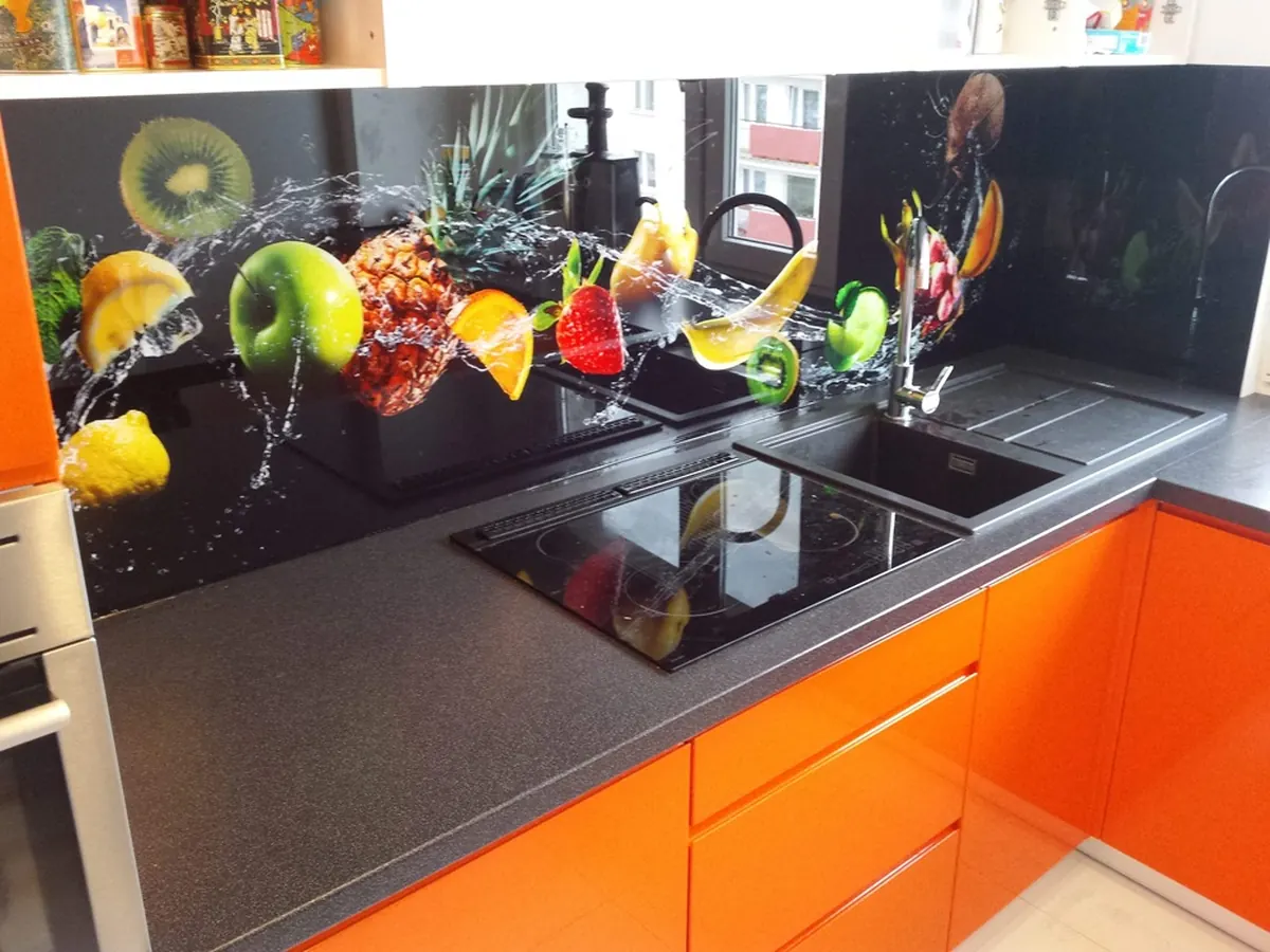 Panel kuchenny z grafiką owoców — druk UV na szkle Bydgoszcz